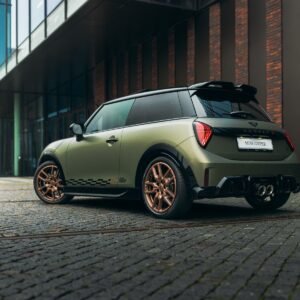 Mini Cooper S F66 – escape desde OPF/GPF resonado incluye cubierta de difusor deportivo Milltek Design – con salidas pulidas