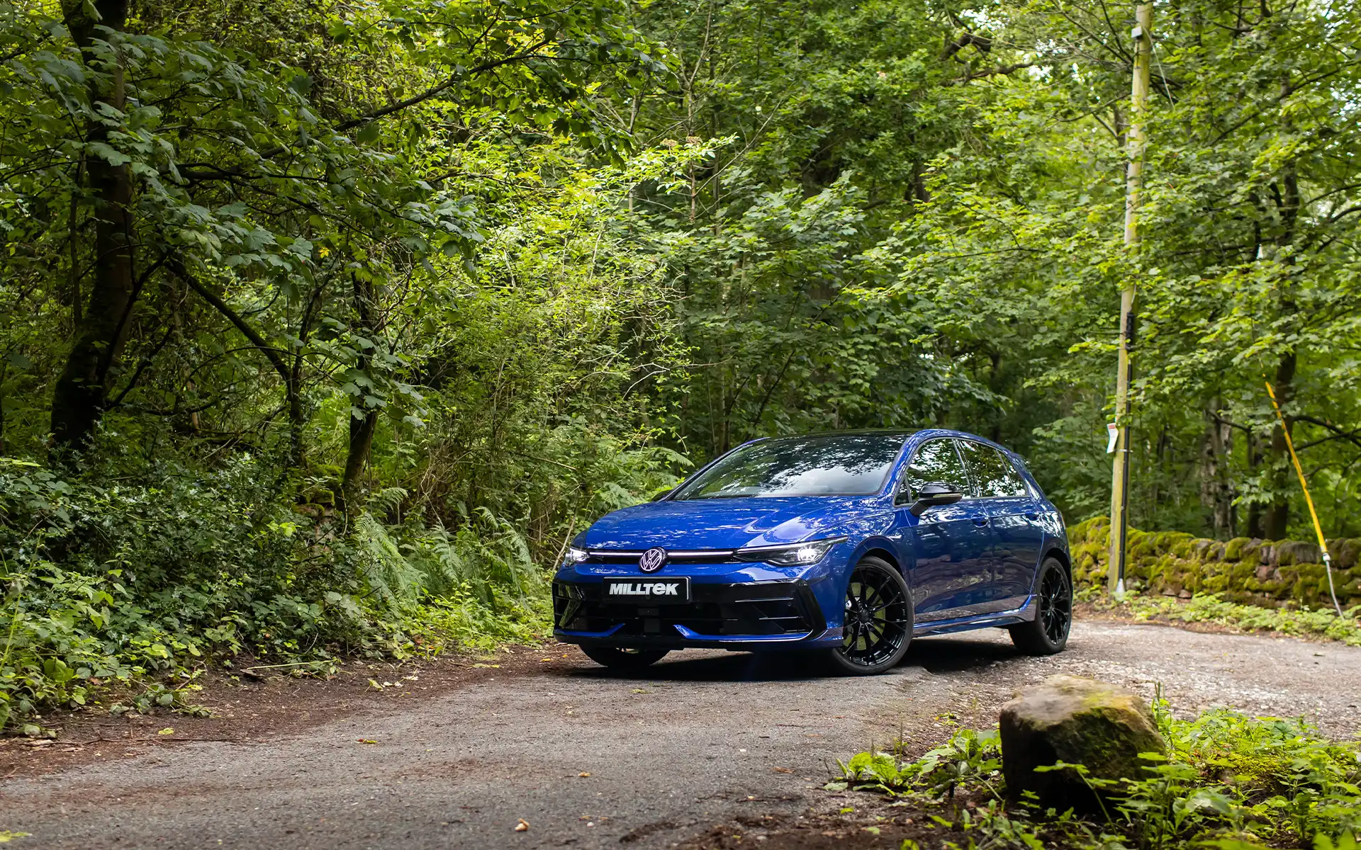 VW Golf R MK8/MK8.5 – 80MM escape desde OPF no resonado (sonido más intenso) con salidas GT-115 pulidas