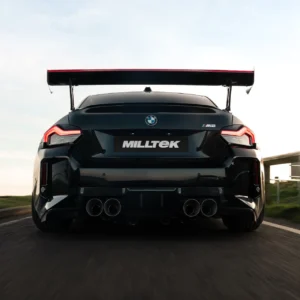 BMW G87 M2 – axle-back – sistema desde el resonador central con GT-115 Cerakote Back salidas