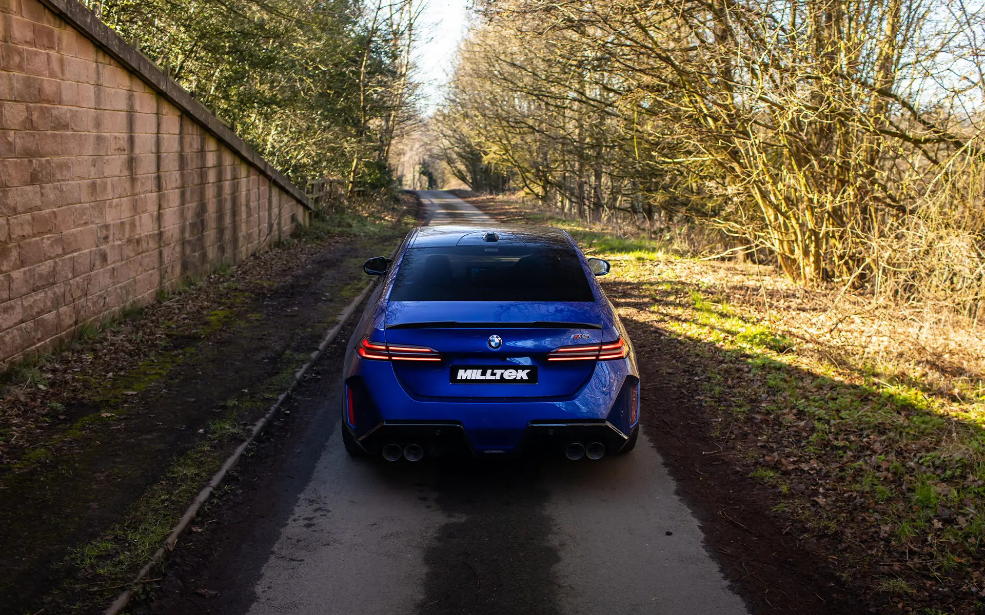 BMW M5 G90/G99 (UK/EU Spec) – axle-back con salidas pulidas