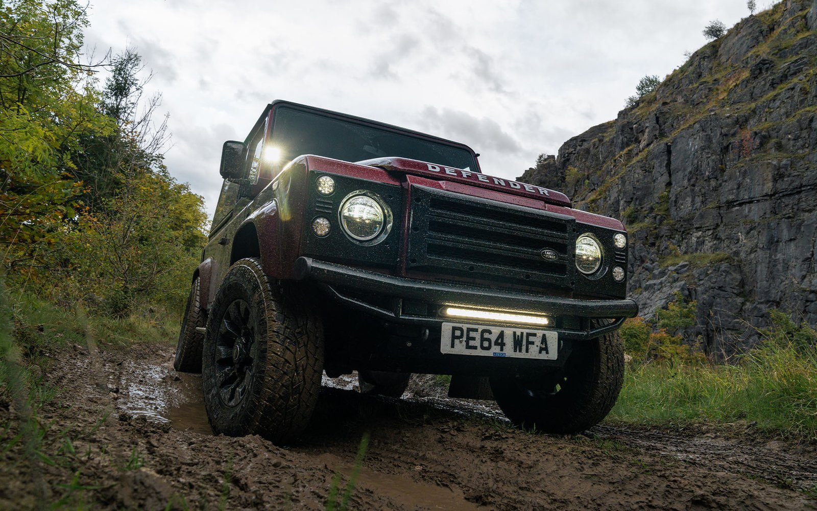 Land Rover Defender L316 (1986–2016) – Paragolpes delantero tubular