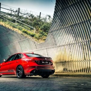 Alfa Romeo Giulia 2.9 V6 Quadrifoglio – escape desde el tubo delantero con salidas GT-100 de titanio – con válvulas