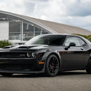 Dodge Challenger SRT Hellcat – escape desde el tubo delantero con activo ‘H’ sistema y salidas GT-100 de titanio azulado