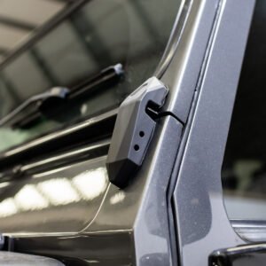 Land Rover Defender L316 (1986–2016) – Soportes para pilares del parabrisas