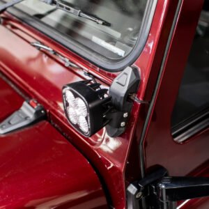 Land Rover Defender L316 (1986–2016) – Soportes para pilares del parabrisas
