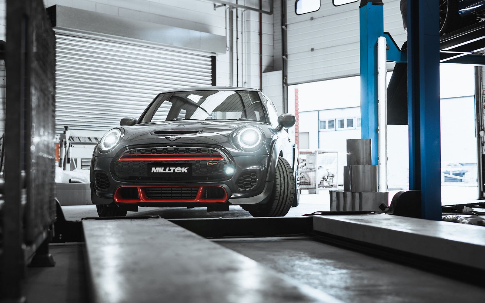 Mini Cooper S/JCW F56 – Escape cat-back no resonado (sonido más intenso) con supresor de GPF con salidas JET-90 de carbono