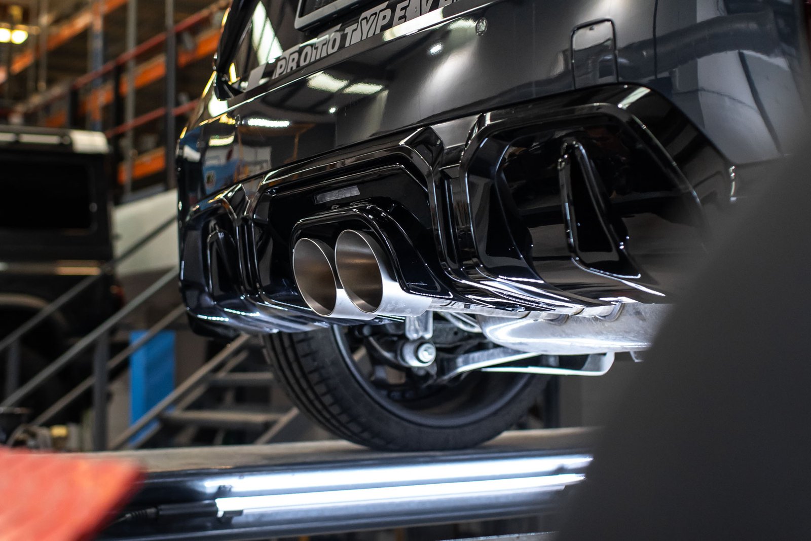 Mini Cooper S F66 – escape desde OPF/GPF resonado incluye cubierta de difusor deportivo Milltek Design – con salidas de titanio cepillado