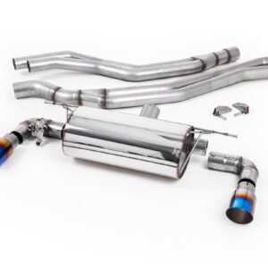 BMW F20/21 M140i (sin OPF) – escape cat-back no resonado (sonido más intenso) de competición con salidas GT-90 de titanio azulado
