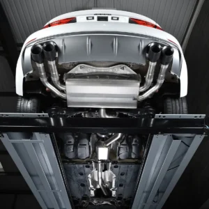 Audi S3 8V/V.2 – sin válvulas y escape cat-back de competición no resonado (sonido más intenso) con salidas cuádruples redondas negras Cerakote
