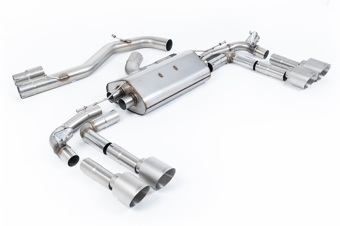Audi S3 8Y – semirresonado sistema de escape cat-back con colas GT-115 de titanio cepillado