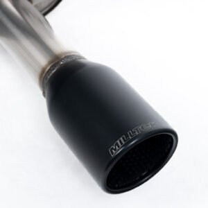 Ford Fiesta MK6 ST 150 – escape completo resonado (sonido más discreto) con catalizador deportivo de alto flujo y salida negra satinada con recubrimiento cerámico