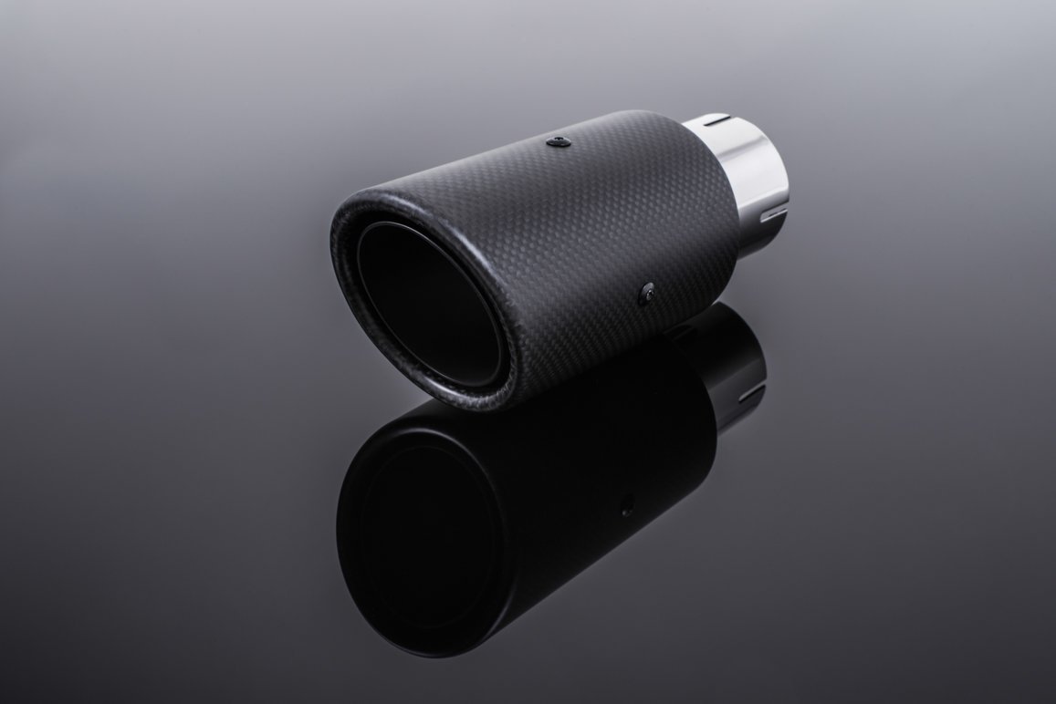 Salidas Milltek JET-80 de fibra de carbono