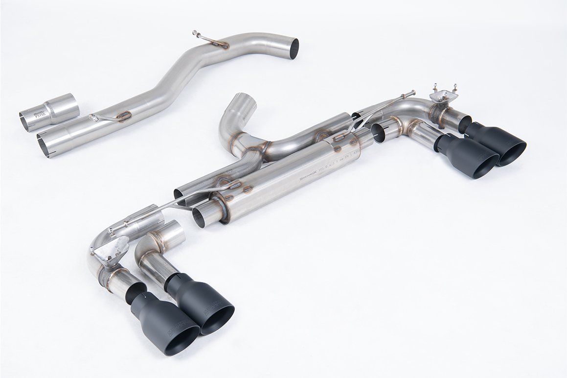 VW Golf R MK7 – 80mm Race cat-back con colas GT-100 negras Cerakote (no resonado – sonido máximo)