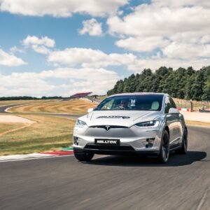 Tesla Model X – Sistema de sonido activo control – único generador de sonido