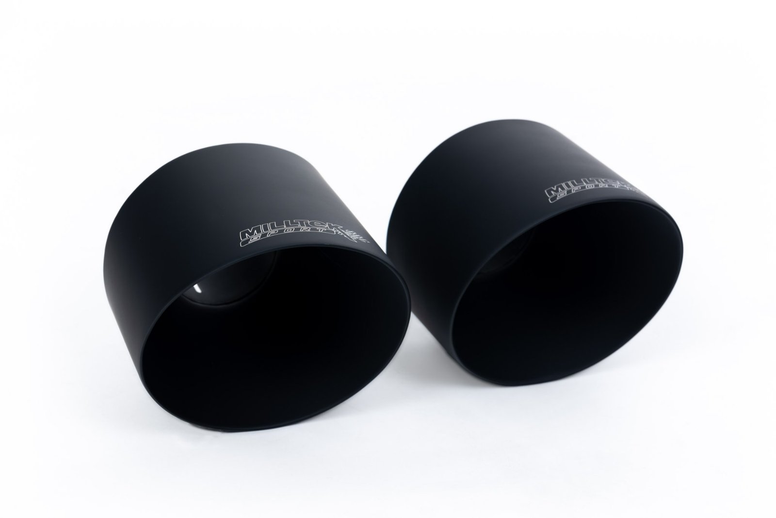 Hyundai/Kia Veloster N (modelos sin GPF) – no resonado (más sonido) cat-back con colas negras Cerakote